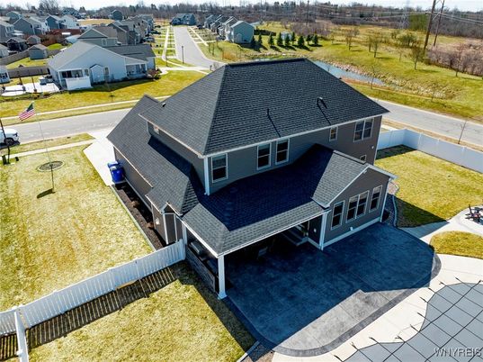 Exterior, Drone