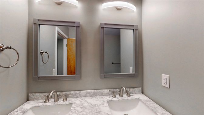 Bathroom, Dual Sink Vanities, Interior