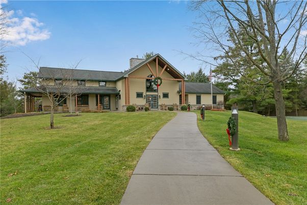 Backyard, Exterior, Facade, Ranch
