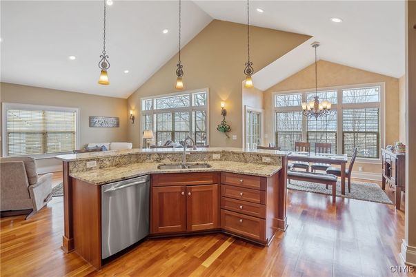 Chandelier, Dining room, Interior, Kitchen, Pendant Lights, Recessed Lighting, Wood Texture Flooring
