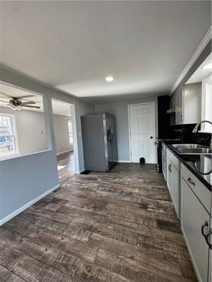 Interior, Kitchen, Recessed Lighting, Wood Texture Flooring
