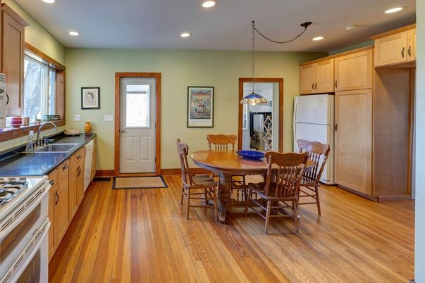 Dining room, Interior, Kitchen, Pendant Lights, Recessed Lighting, Wood Texture Flooring