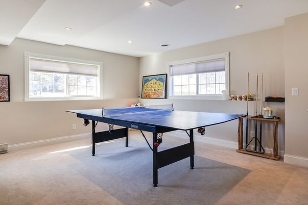 Game Room, Interior, Recessed Lighting