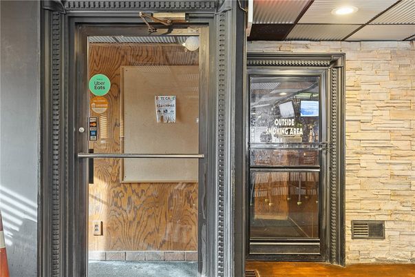 Elevator, Interior