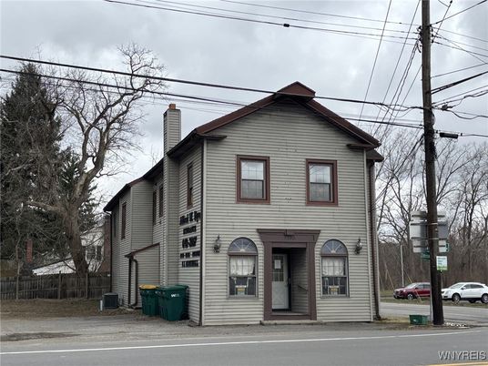 Exterior, Facade, Georgian