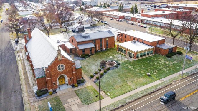 Exterior, Drone