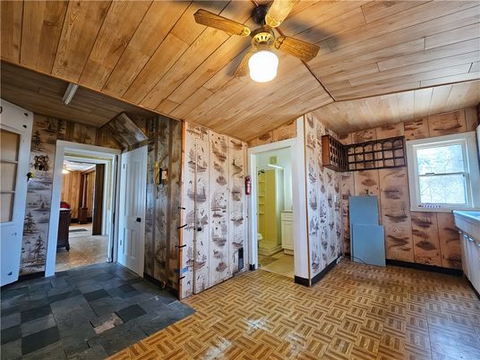 Empty room, Interior, Wooden Ceilings, Wood Texture Flooring, Wooden Walls