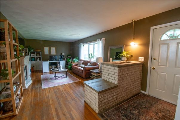 Interior, Living room, Pendant Lights, Wood Texture Flooring