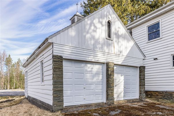 Detached Garage, Exterior