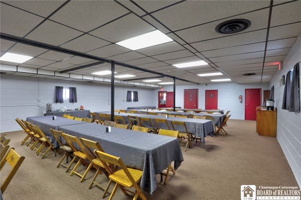Dining room, Interior, Recessed Lighting