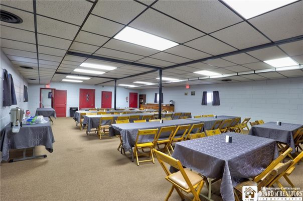 Dining room, Interior
