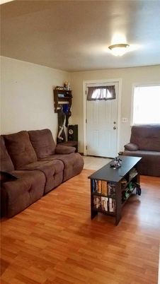 Fitness Equipment, Interior, Living room, Wood Texture Flooring