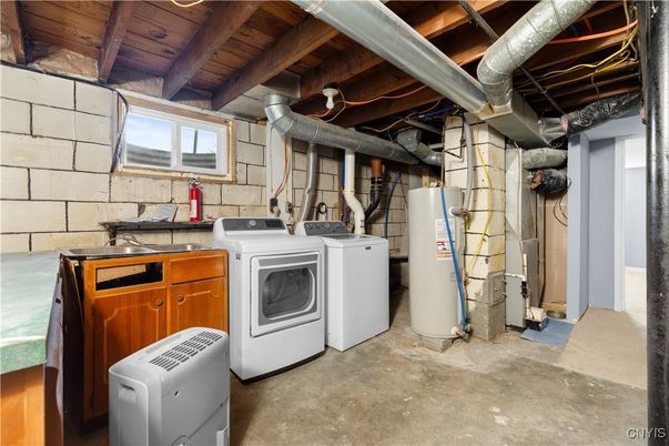 Interior, Washer, Wooden Beams, Wooden Ceilings
