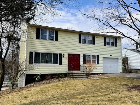 Attached, Exterior, Facade, Raised Ranch
