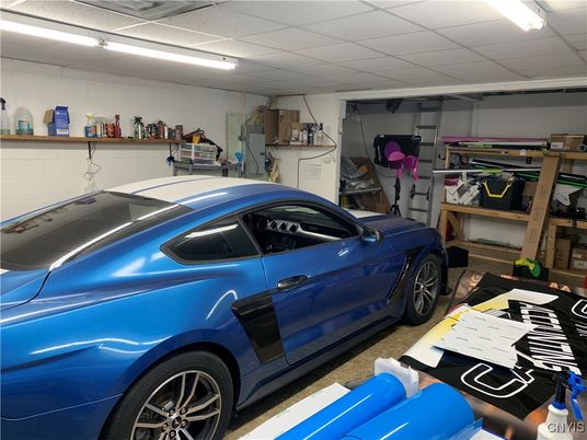 Garage, Interior
