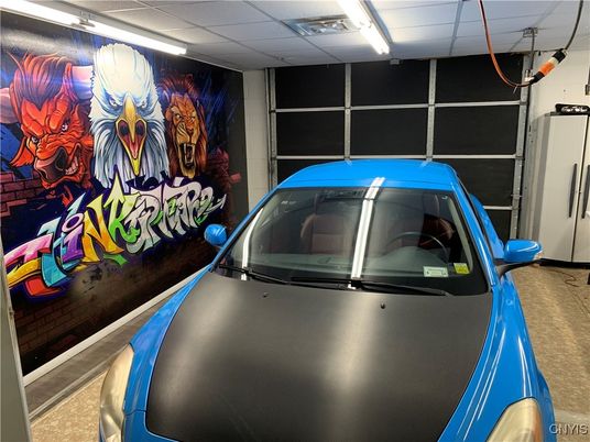 Garage, Interior