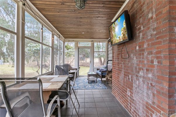 Interior, Stone Walls, Sun Room, Wooden Ceilings