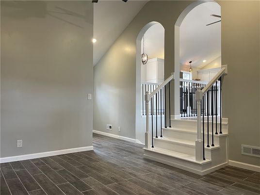 Interior, Pendant Lights, Recessed Lighting, Wood Texture Flooring