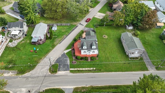 Exterior, Drone
