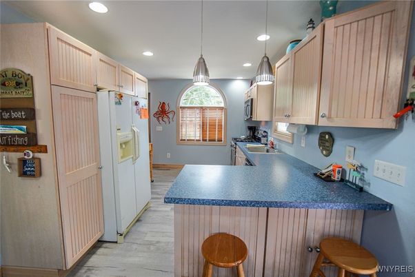 Interior, Kitchen, Pendant Lights, Recessed Lighting, Wood Texture Flooring