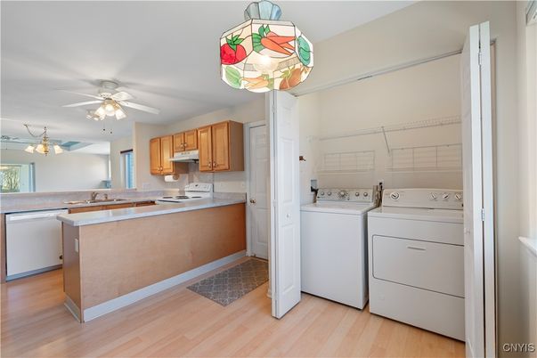 Interior, Kitchen, Washer, Wood Texture Flooring