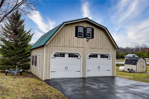 Detached Garage, Exterior
