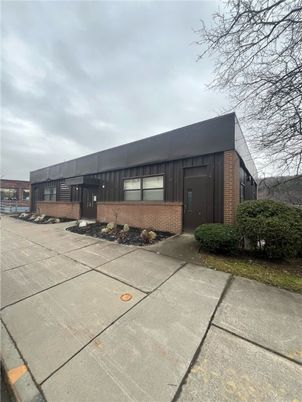 Exterior, Facade, Brick Facade, Modern