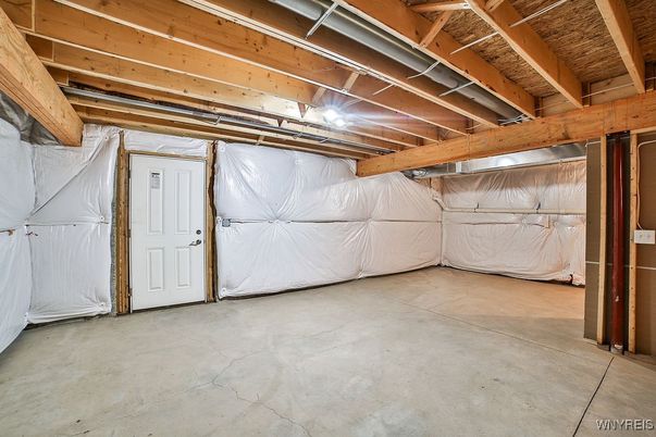 Garage, Interior, Wooden Beams, Wooden Ceilings