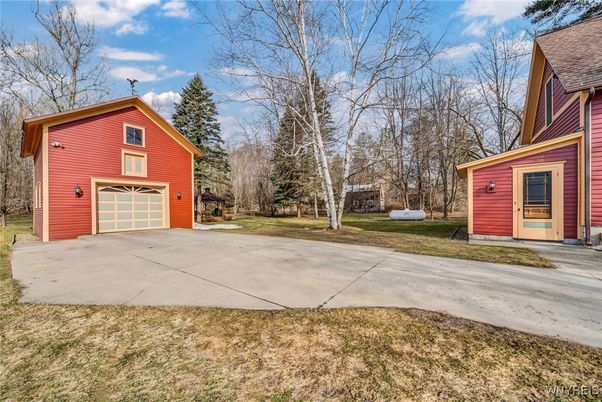 Backyard, Detached Garage, Exterior