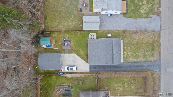 Exterior, Drone