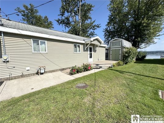 Backyard, Exterior, Water