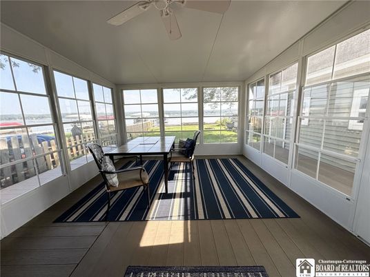 Dining room, Interior, Sun Room, Wood Texture Flooring