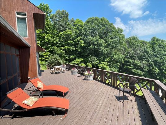 Exterior, Wood Texture Flooring