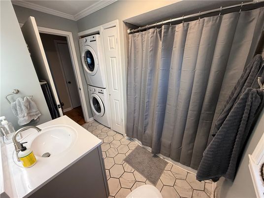 Bathroom, Interior, Utility Closets, Washer