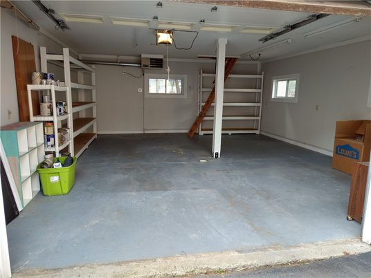 Garage, Interior