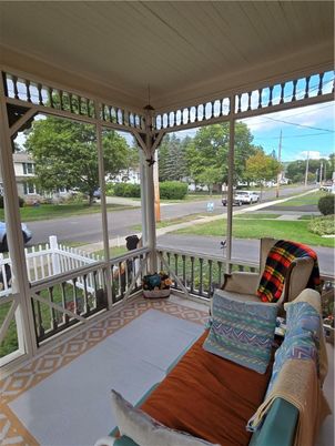 Interior, Sun Room, Water