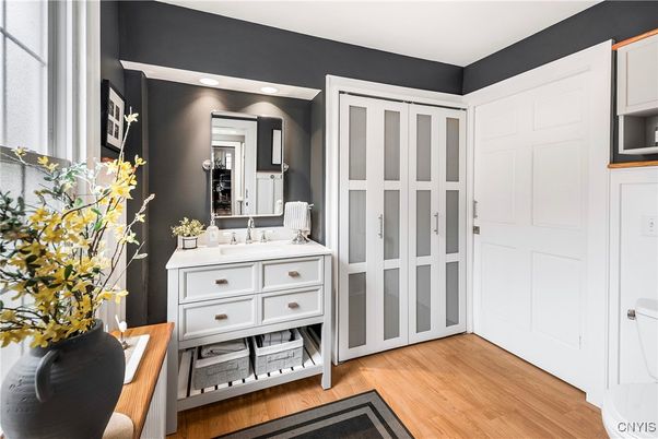 Bathroom, Interior, Recessed Lighting, Wood Texture Flooring