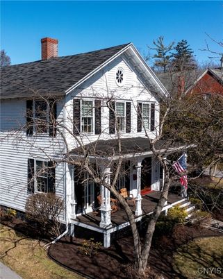 Exterior, Facade, Queen Anne Victorian
