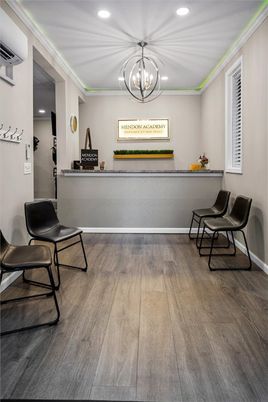 Interior, Pendant Lights, Recessed Lighting, Wood Texture Flooring