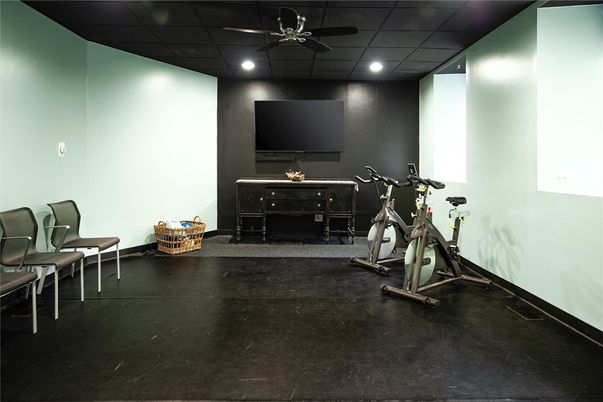 Fitness Equipment, Interior, Recessed Lighting