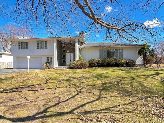Attached, Exterior, Facade, Raised Ranch