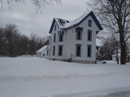 Backyard, Exterior, Facade, Queen Anne Victorian