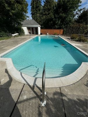 Exterior, Pool