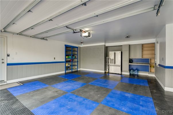 Garage, Interior