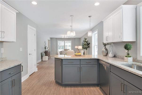 Dining room, Interior, Kitchen, Pendant Lights, Recessed Lighting, Wood Texture Flooring