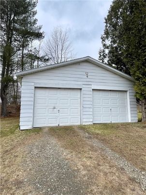 Detached Garage, Exterior