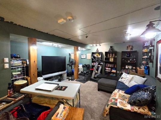 Fitness Equipment, Interior, Living room