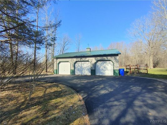 Backyard, Detached Garage, Exterior