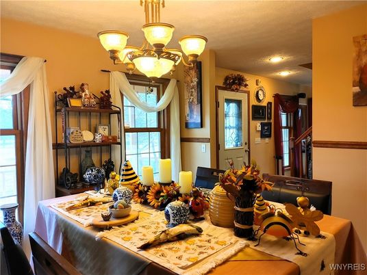 Dining room, Interior, Recessed Lighting