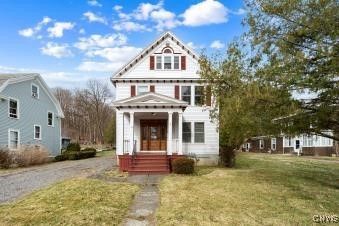 Backyard, Exterior, Facade, Queen Anne Victorian